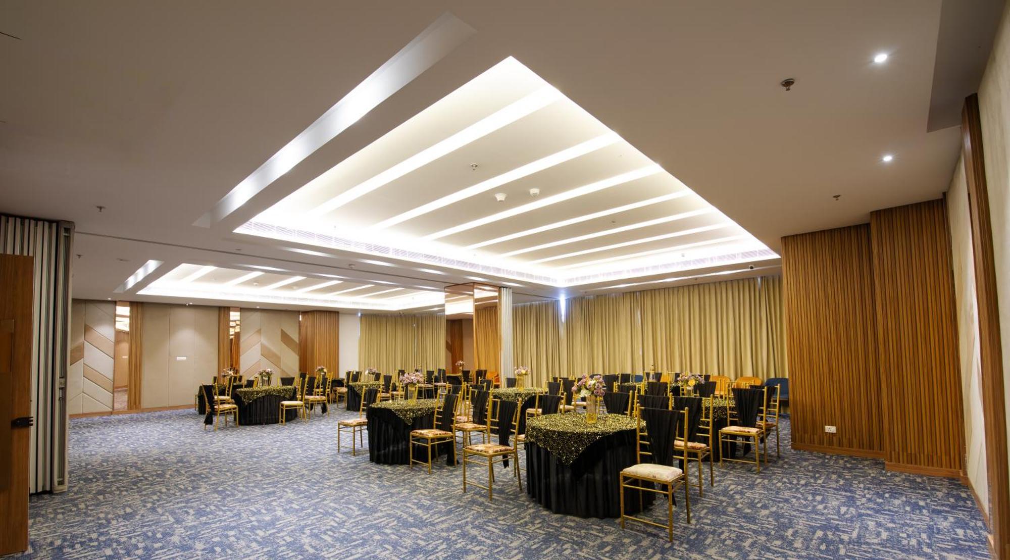 Hometel Alambagh Lucknow - A Sarovar Hotel Eksteriør bilde