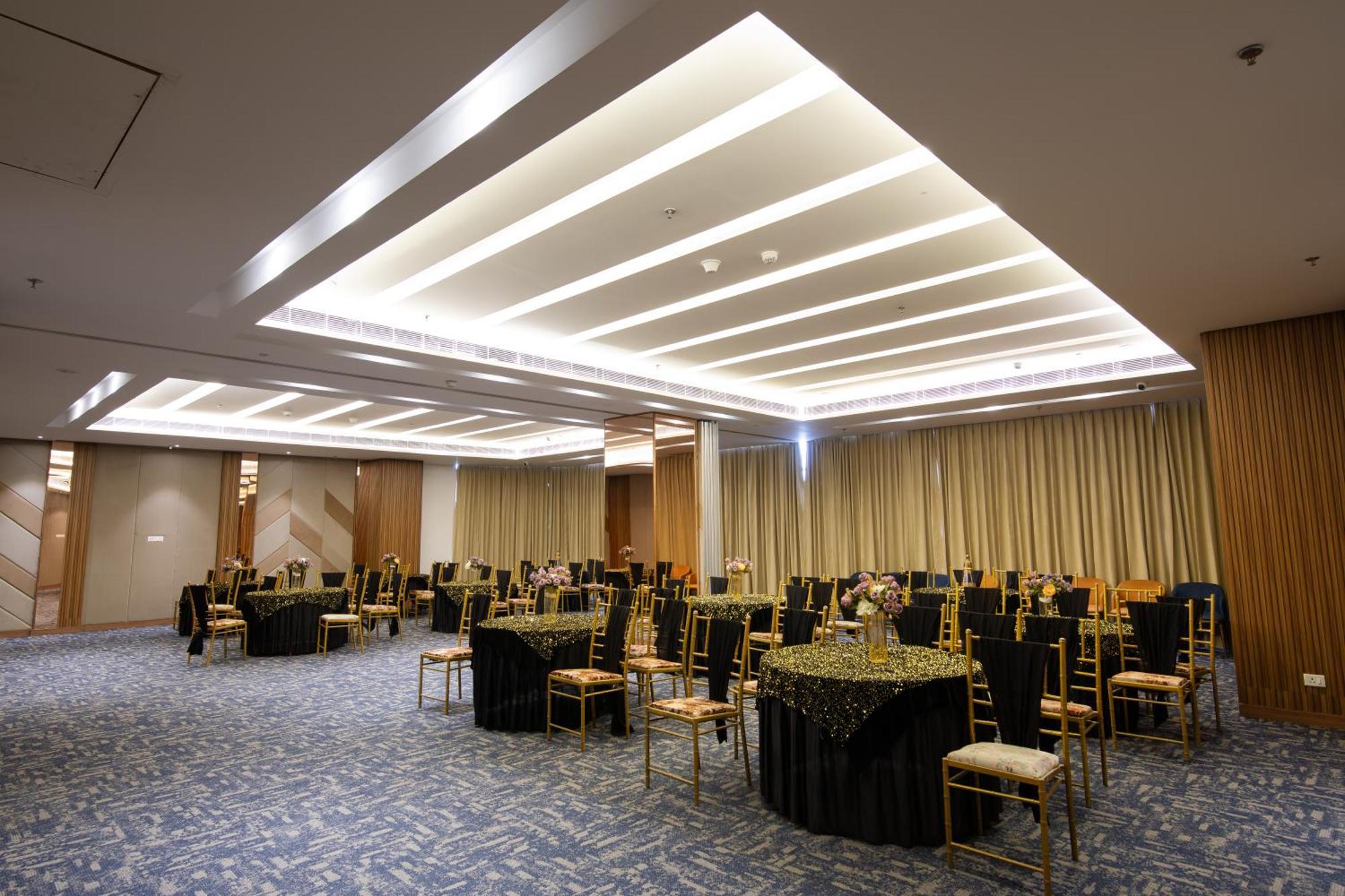 Hometel Alambagh Lucknow - A Sarovar Hotel Eksteriør bilde