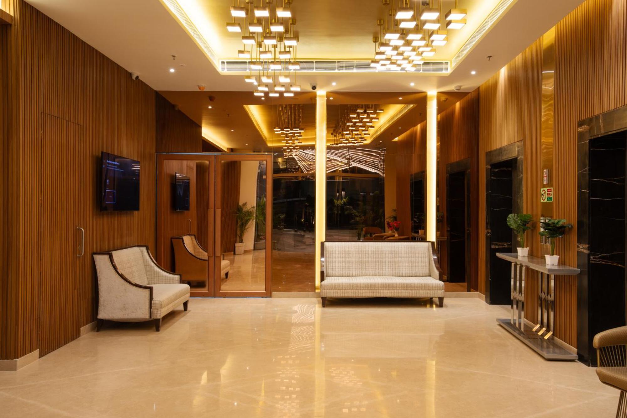 Hometel Alambagh Lucknow - A Sarovar Hotel Eksteriør bilde