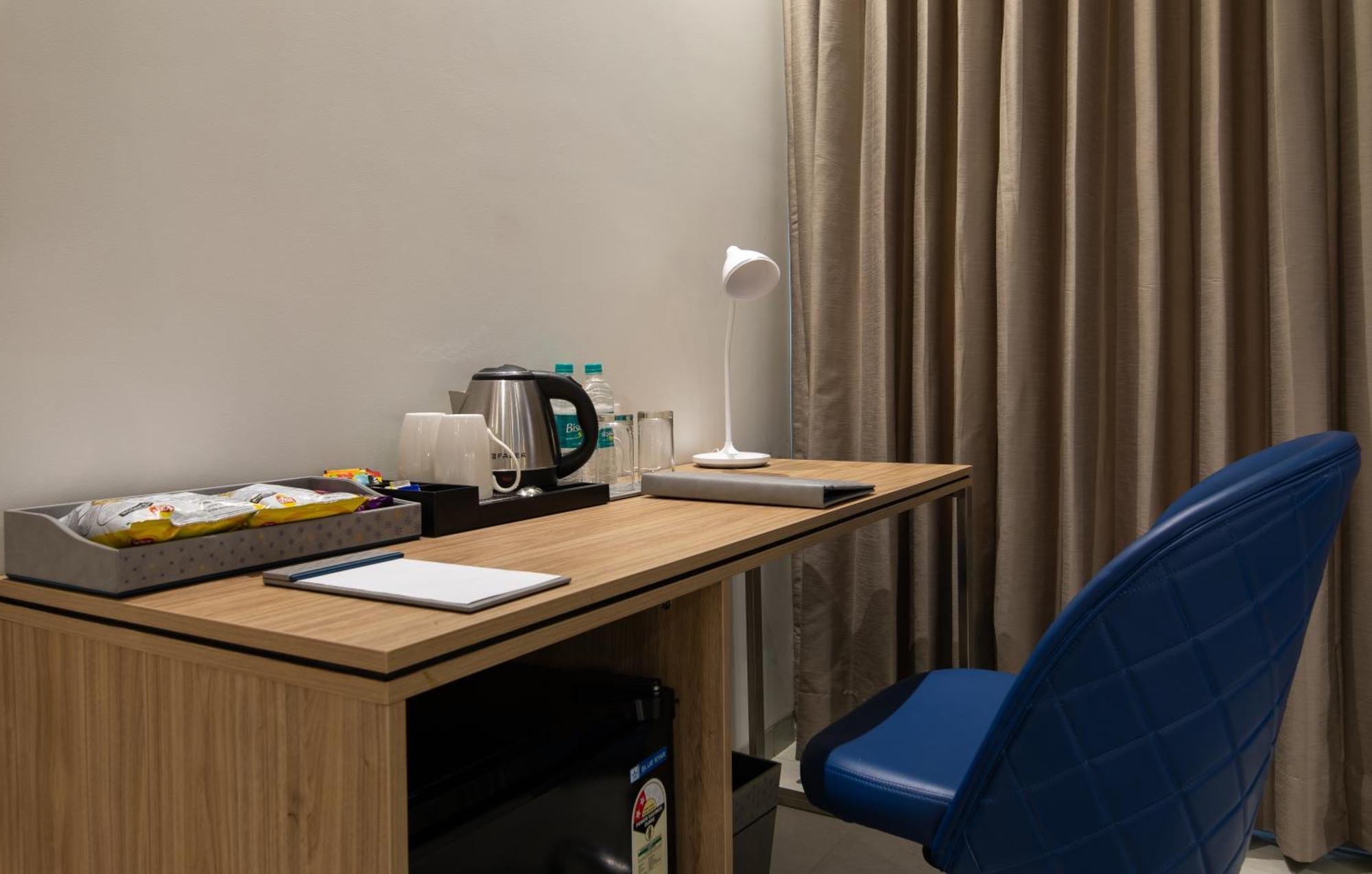 Hometel Alambagh Lucknow - A Sarovar Hotel Eksteriør bilde